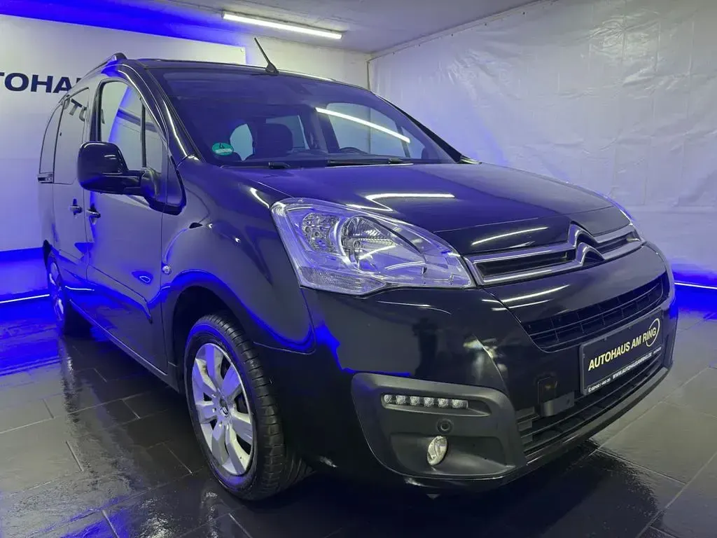 Gebraucht Citroën Berlingo Shine 110 PS (80 kW) 2017 Schwarz Van / Kleinbus
