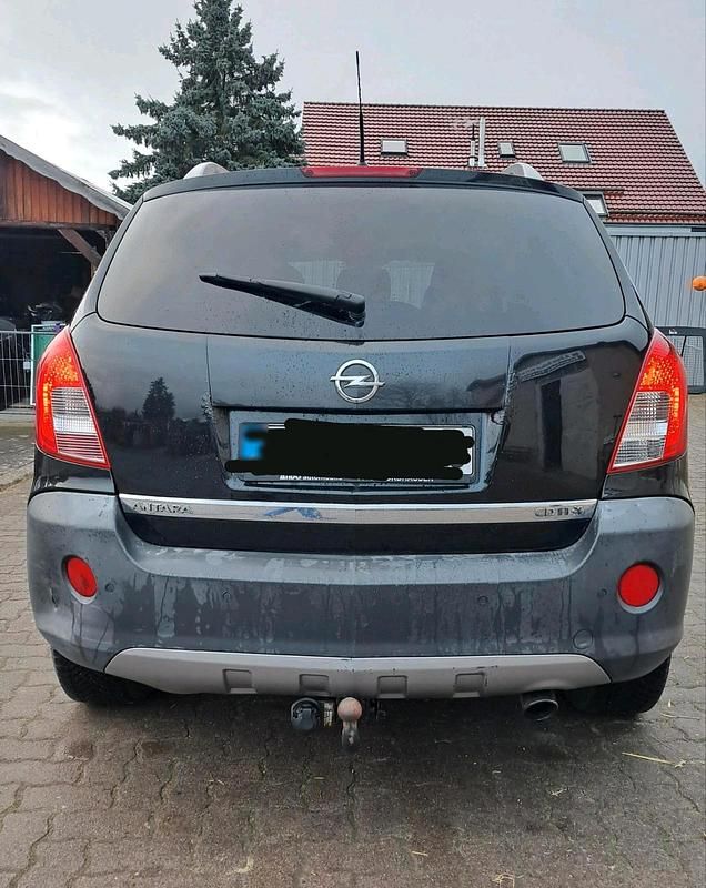 Gebraucht Opel Antara 163 PS (119 kW) 2014 Schwarz SUV