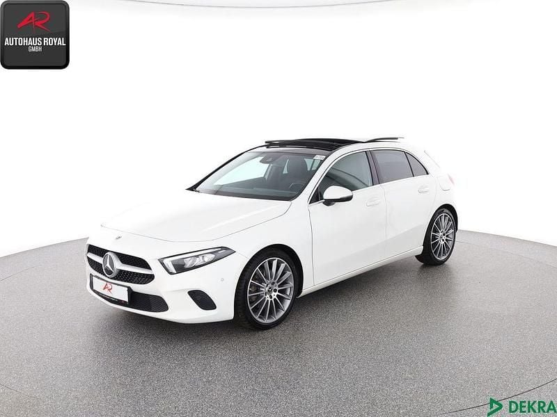 Polarweiss Gebraucht 2022 Mercedes A220 AMG Limousine | 29.880 € (Superpreis) - Bild 1/4