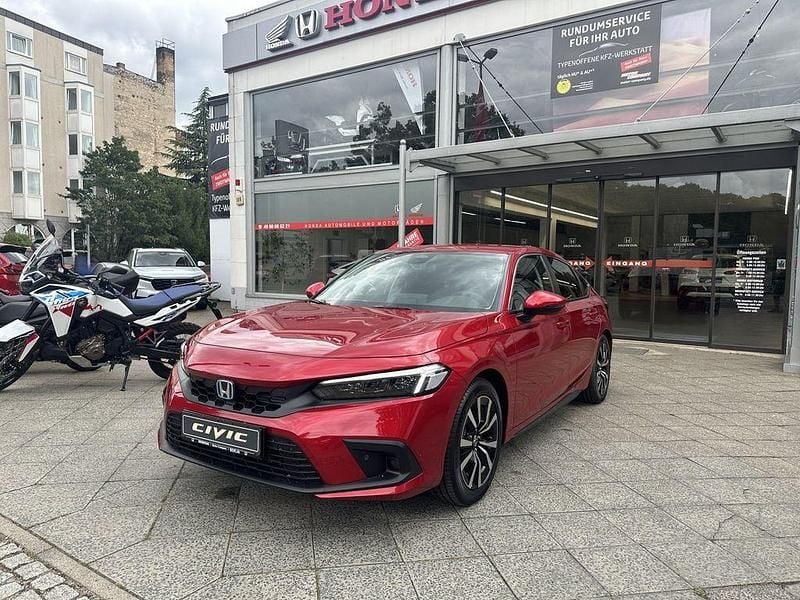 Gebraucht Honda Civic Elegance 184 PS (135 kW) 2025 Rot Limousine