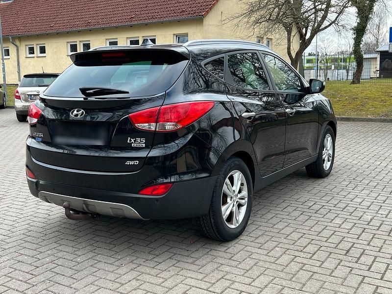 Gebraucht Hyundai ix35 184 PS (135 kW) 2013 Schwarz SUV