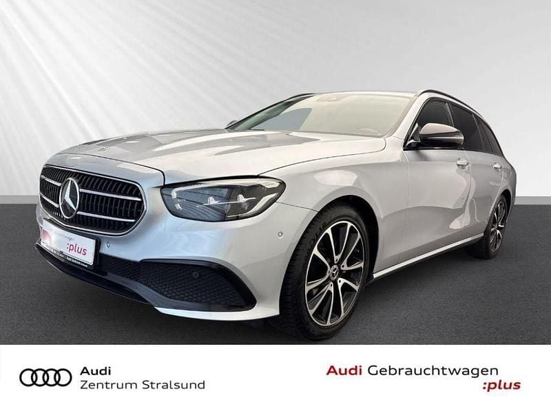 Gebraucht Mercedes E220 Avantgarde 194 PS (142 kW) 2022 Silber Kombi