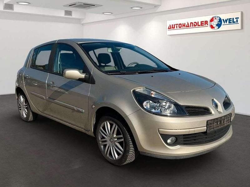 Gebraucht Renault Clio III Initiale 111 PS (81 kW) 2006 Beige Limousine