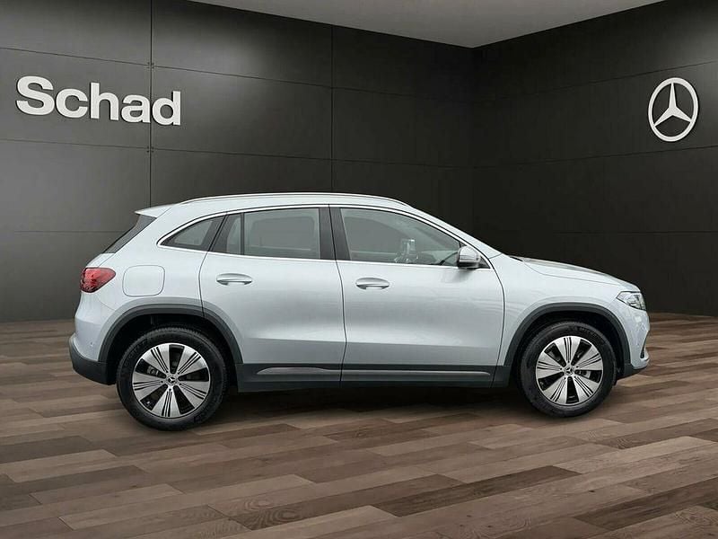 Gebraucht Mercedes EQA350 214 kW (292 PS) 2024 Lack hightechsilber SUV