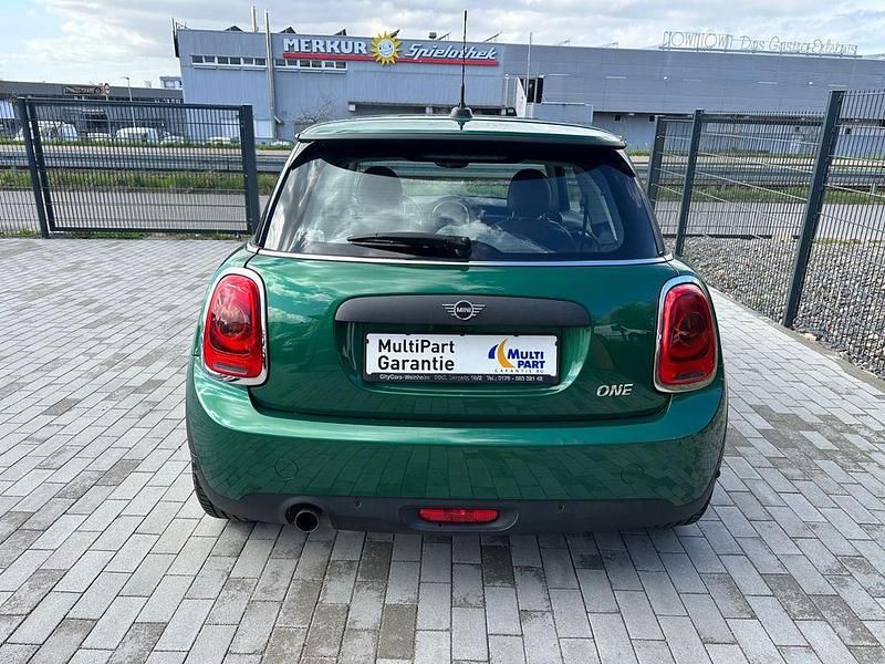 Gebraucht Mini ONE 102 PS (75 kW) 2019 Grün Kleinwagen