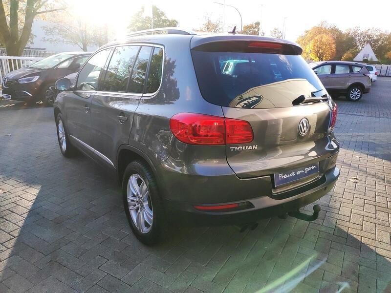 Gebraucht VW Tiguan S 140 PS (102 kW) 2013 Grau (grau) SUV