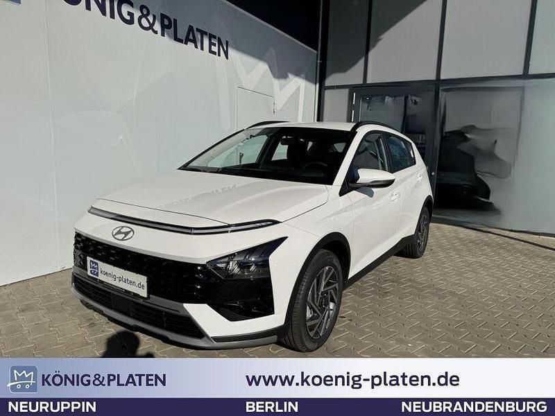 Atlas white (weiß) Gebraucht 2024 Hyundai Bayon Trend SUV | 18.990 € (Superpreis) - Bild 1/4