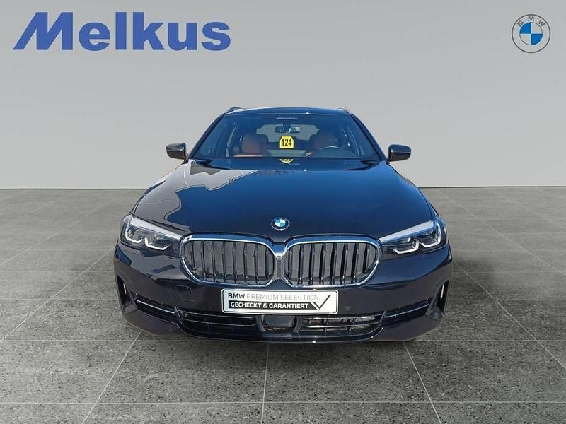 Gebraucht BMW 530 Performance 286 PS (210 kW) 2022 Schwarz Kombi