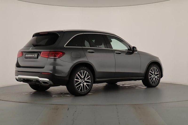 Gebraucht Mercedes GLC300 258 PS (189 kW) 2020 Metallic grau SUV