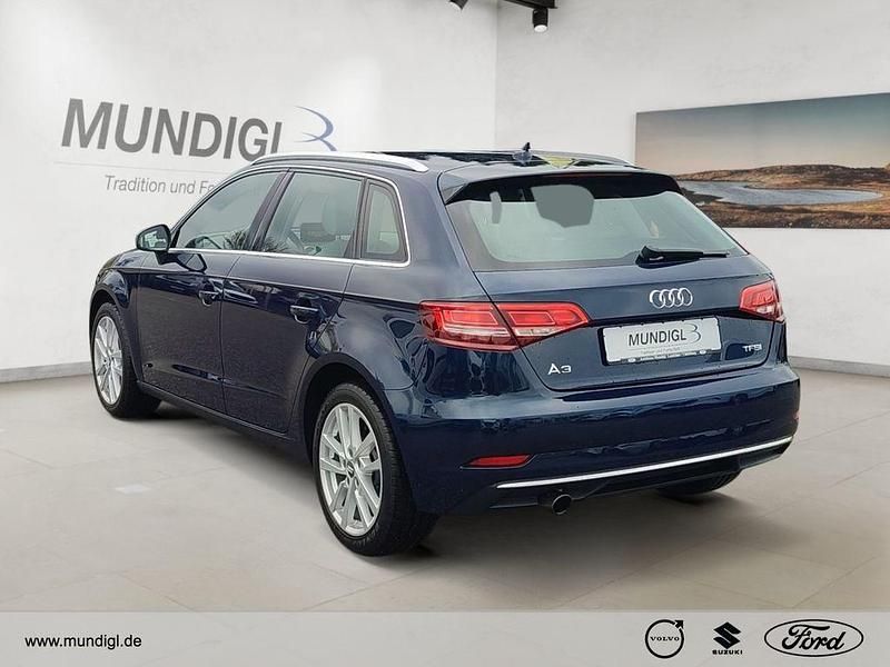 Usata Audi A3 Design 116 CV (85 kW) 2017 Blu Berlina