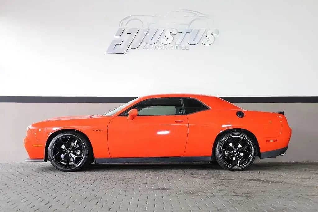 Gebraucht Dodge Challenger 377 PS (277 kW) 2021 Orange Coupé