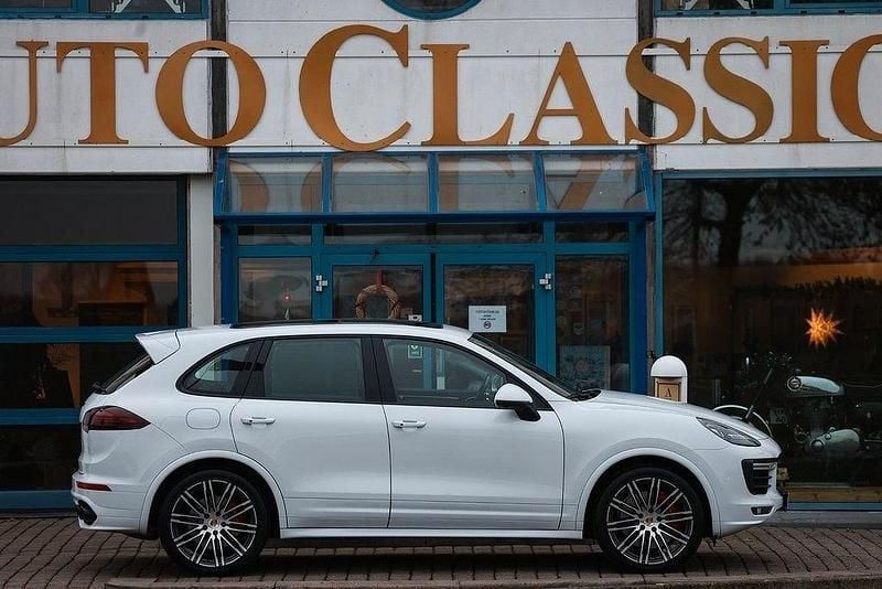 Gebraucht Porsche Cayenne GTS 441 PS (324 kW) 2015 Weiß SUV