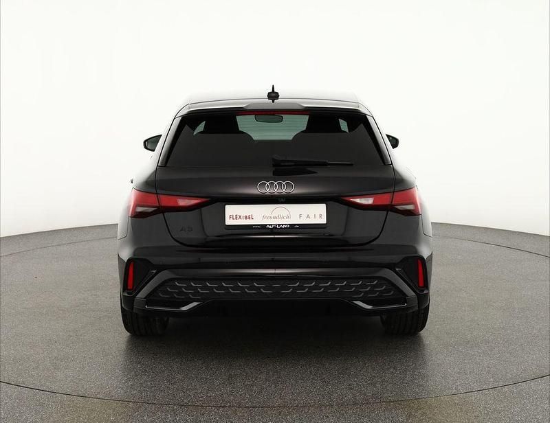 Neu Audi A3 S-Line 150 PS (110 kW) 2025 Schwarz Limousine