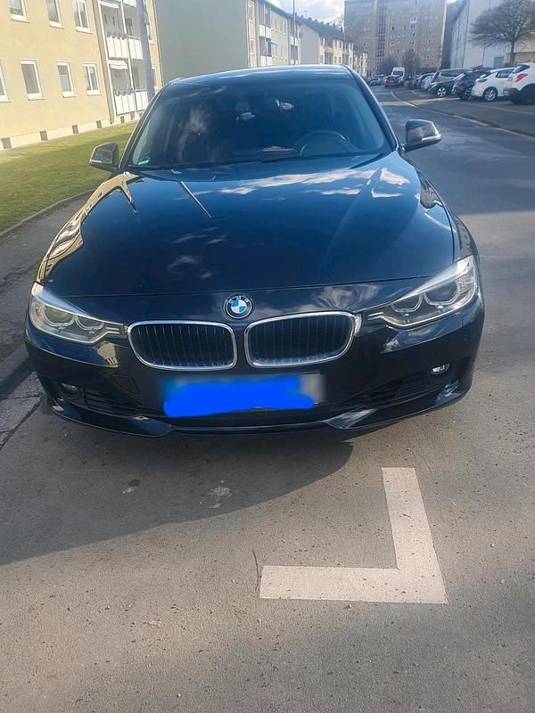 Gebraucht BMW 320 184 PS (135 kW) 2014 Limousine