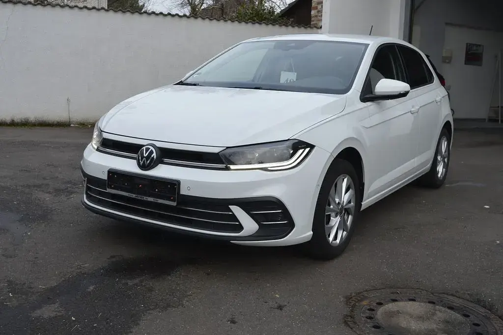 Gebraucht VW Polo Style 95 PS (69 kW) 2022 Weiß Kleinwagen