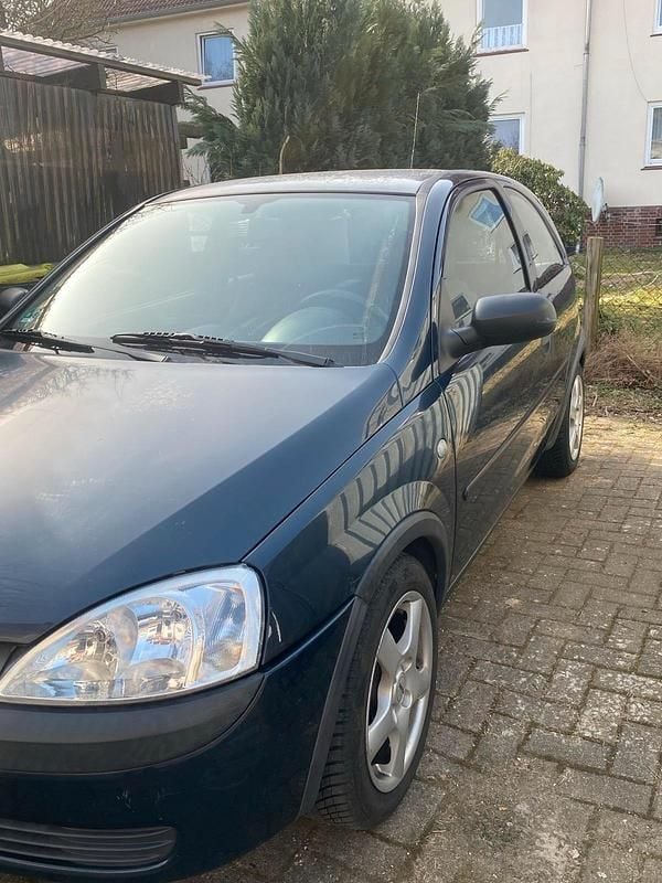 Gebraucht Opel Corsa 75 PS (55 kW) 2001 Kleinwagen