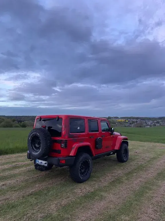 Gebraucht Jeep Wrangler Night Eagle 200 PS (147 kW) 2017 Rot SUV