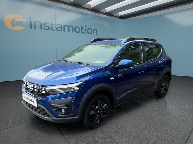 Blau Neu 2025 Dacia Sandero Stepway Kleinwagen | 20.049 € (Etwas zu teuer) - Bild 1/4