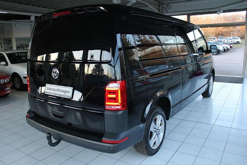 Gebraucht VW Transporter 150 PS (110 kW) 2019 Deep black Van