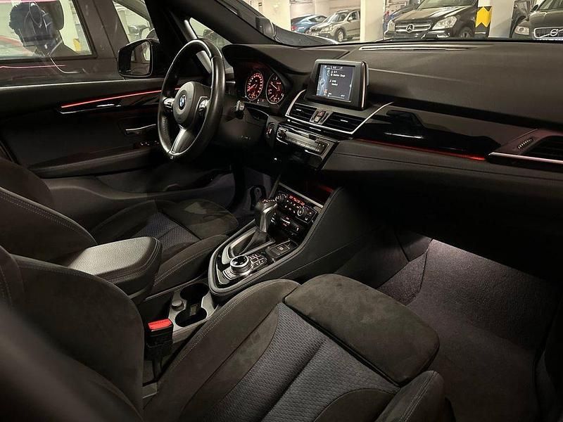 Schwarz Gebraucht 2016 BMW 220 Active Tourer Sport Line Van / Kleinbus | 14.000 € (Superpreis) - Bild 1/4