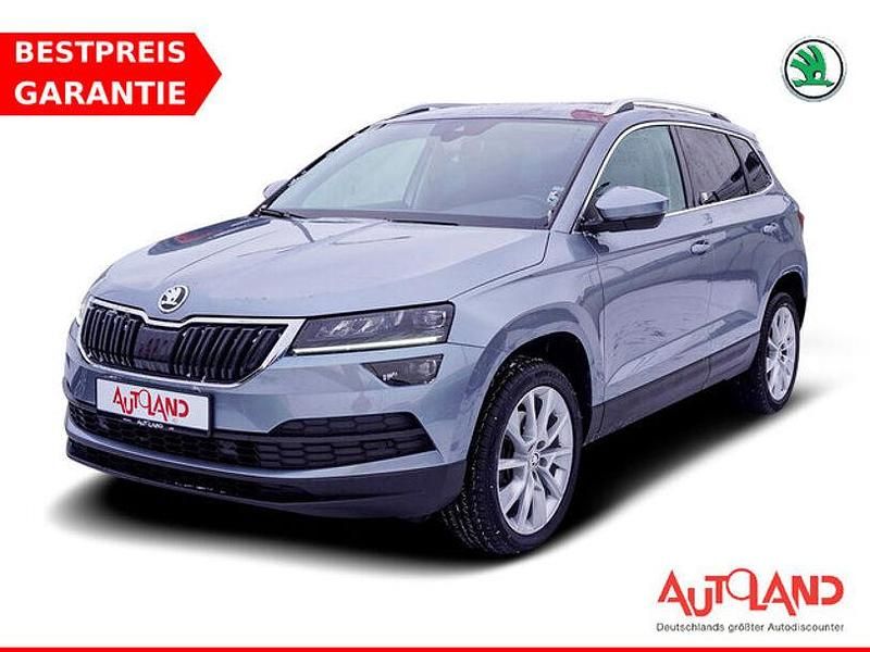 Grau Gebraucht 2018 Skoda Karoq Style SUV | 24.490 € (Etwas zu teuer) - Bild 1/4