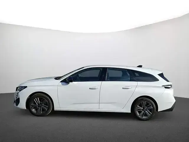 Gebraucht Peugeot 308 SW Active 131 PS (96 kW) 2024 Weiß Kombi
