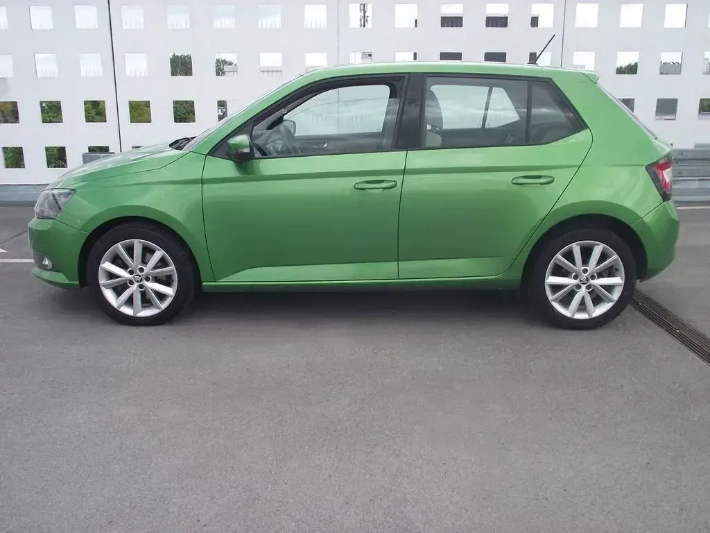Gebraucht Skoda Fabia Style 110 PS (80 kW) 2015 Grün Kleinwagen
