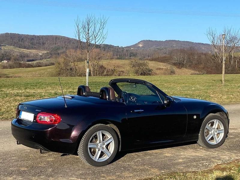 Gebraucht Mazda MX5 126 PS (92 kW) 2012 Braun Cabrio