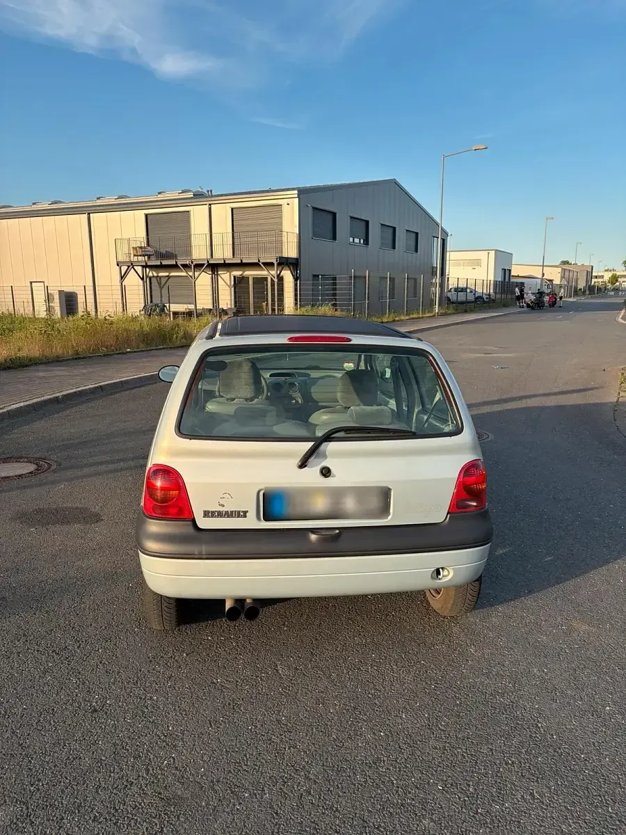 Gebraucht Renault Twingo 75 PS (55 kW) 2001 Silber Kleinwagen