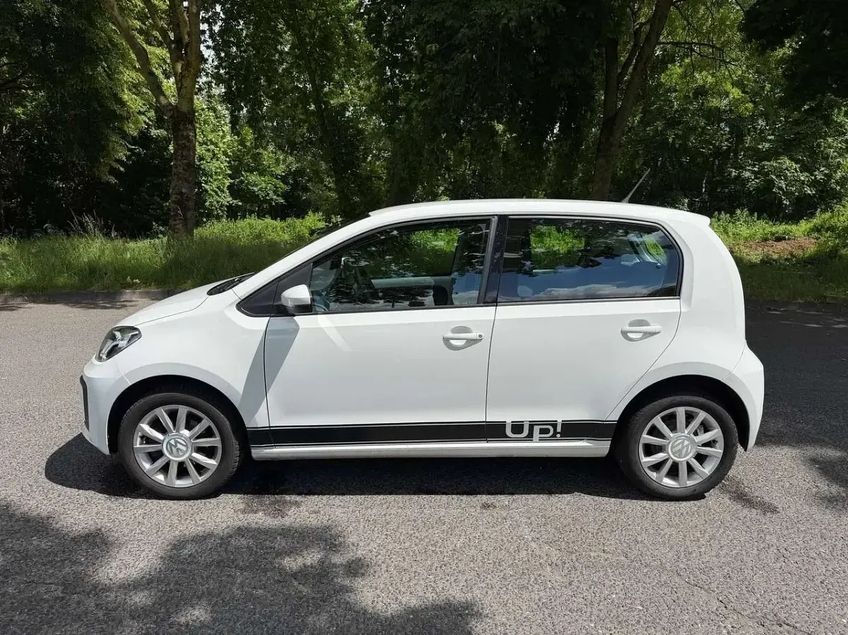Gebraucht VW up! 65 PS (47 kW) 2022 Weiß Kleinwagen