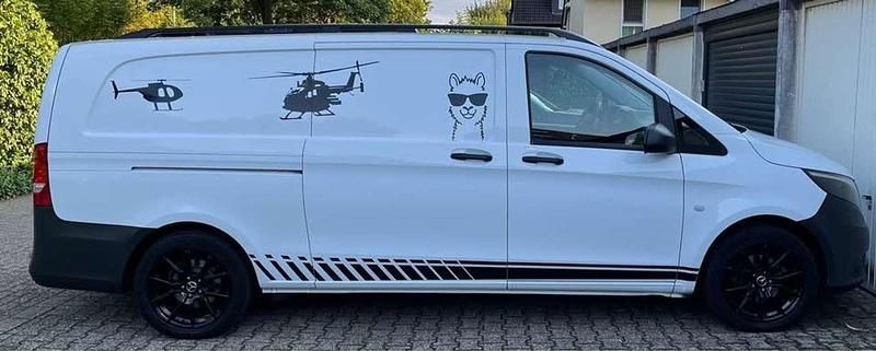 Weiß Gebraucht 2017 Mercedes Vito Van / Kleinbus | 19.990 € (Guter Preis) - Bild 1/4