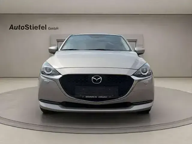 Gebraucht Mazda 2 Exclusive-Line 90 PS (66 kW) 2022 Platinum quartz Kleinwagen
