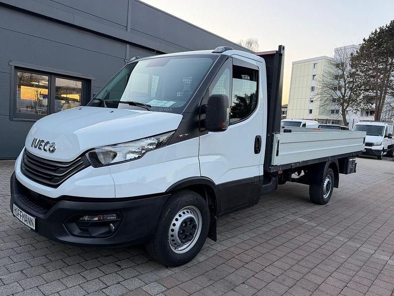 Gebraucht Iveco Daily 175 PS (128 kW) 2022 Weiß