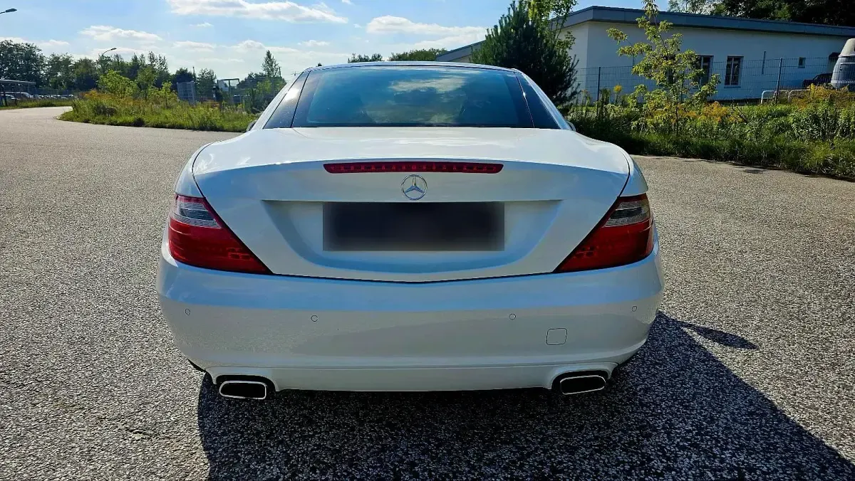 Second-hand Mercedes SLK200 184 CP (135 kW) 2014 Alb Cabrio