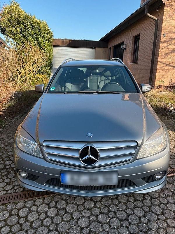 Gebraucht Mercedes C320 Avantgarde 224 PS (164 kW) 2008 Silber Kombi