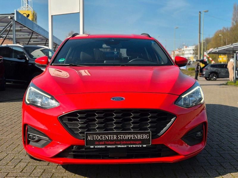 Gebraucht Ford Focus ST-Line 125 PS (91 kW) 2020 Rot Kombi