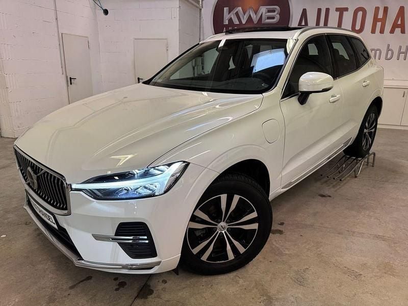 Gebraucht Volvo XC60 Core 398 PS (292 kW) 2022 Weiß SUV