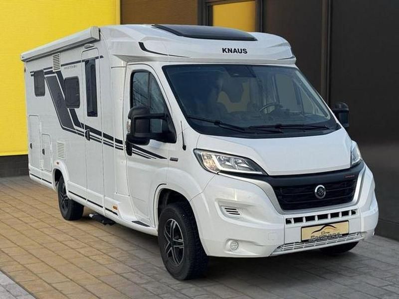 Gebraucht Knaus VAN TI 179 PS (131 kW) 2021 Weiss Van