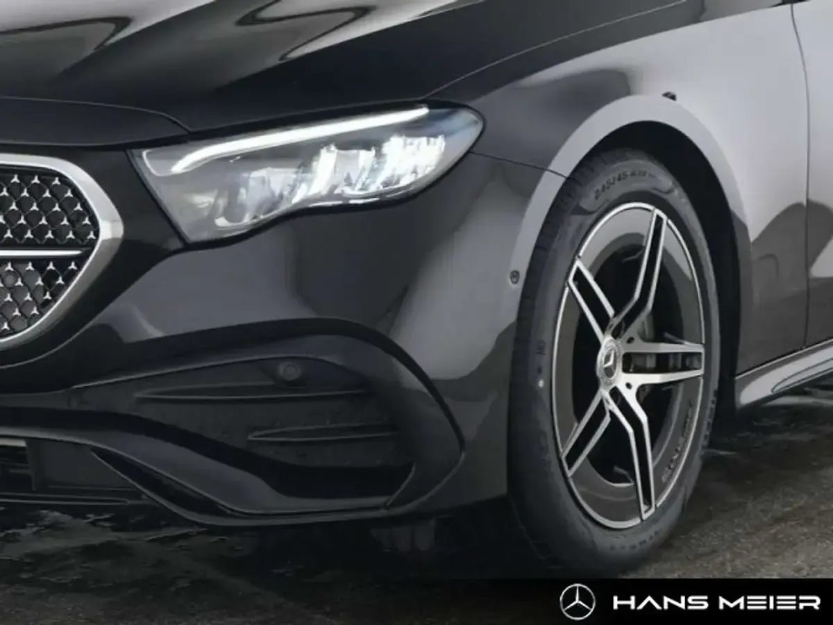 Gebraucht Mercedes E220 AMG 197 PS (144 kW) 2025 Lack obsidianschwarz Kombi