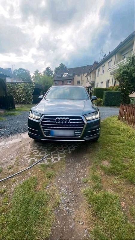 Second-hand Audi Q7 249 CP (183 kW) 2016 Argintiu SUV