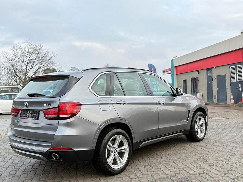 Gebraucht BMW X5 Sport Line 258 PS (189 kW) 2015 Grau SUV