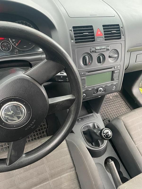 Gebraucht VW Touran 105 PS (77 kW) 2006 Silber Van / Kleinbus