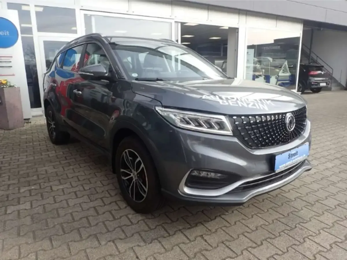Neu DFSK Fengon 145 PS (106 kW) 2026 Graumetallic SUV