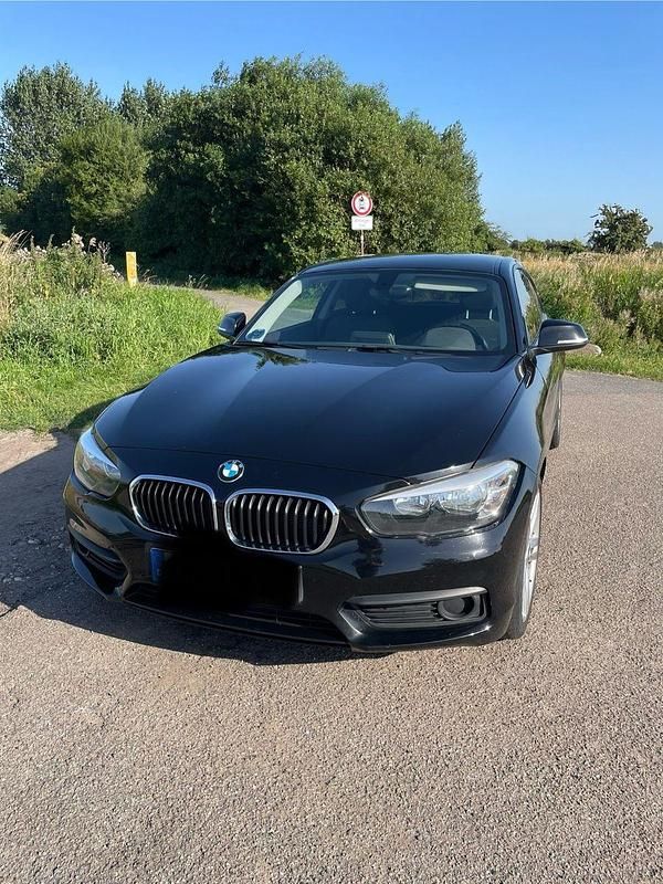 Schwarz Gebraucht 2016 BMW 116 Kleinwagen | 7.900 € (Guter Preis) - Bild 1/4