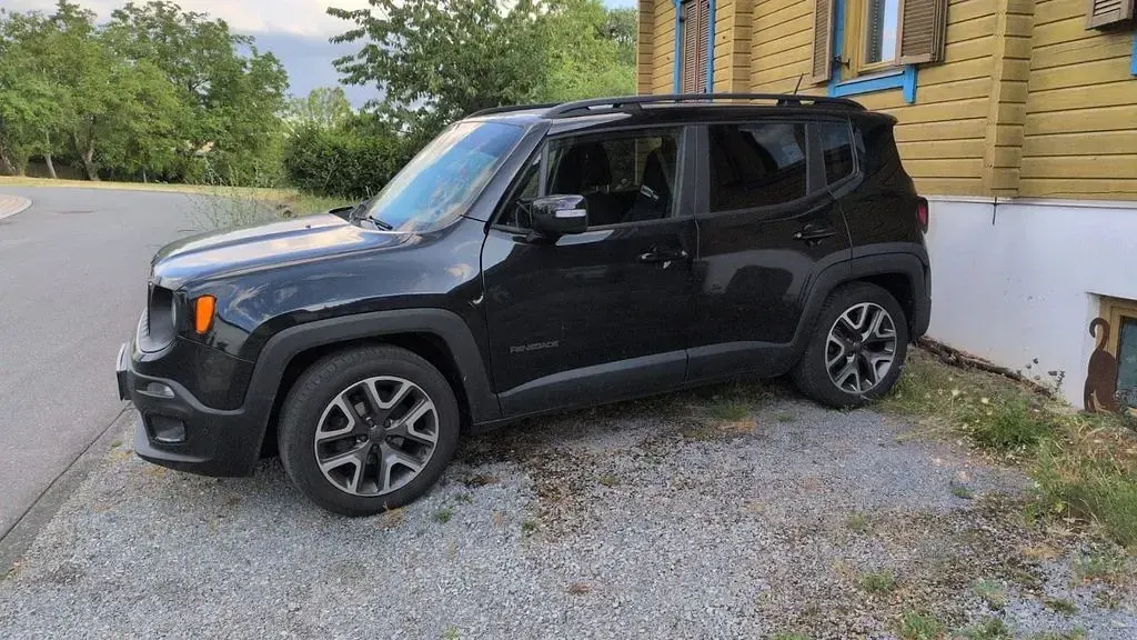 Gebraucht Jeep Renegade Night Eagle 140 PS (102 kW) 2016 Schwarz SUV