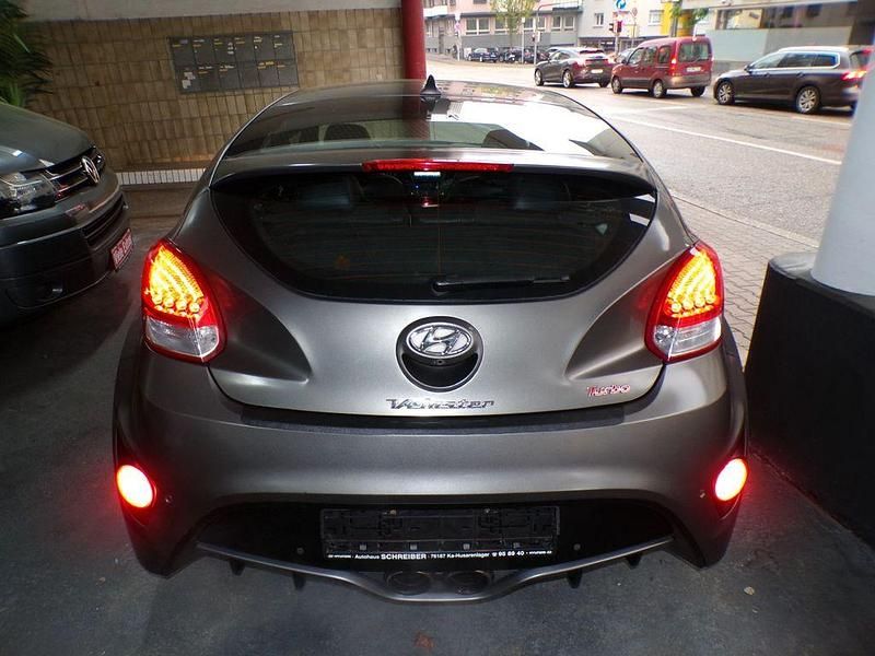 Gebraucht Hyundai Veloster Premium 186 PS (136 kW) 2015 Grau Kleinwagen