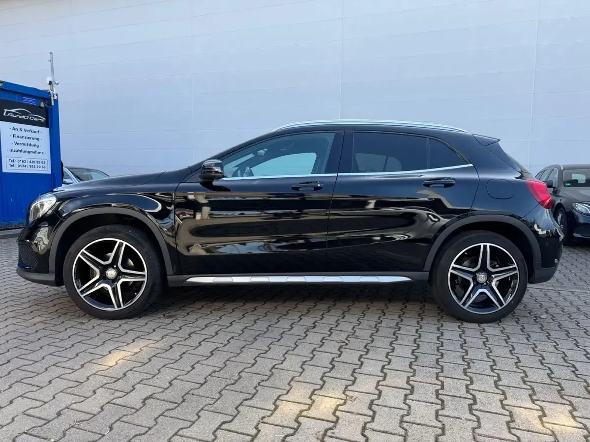 Gebraucht Mercedes GLA200 AMG line 156 PS (114 kW) 2016 Schwarz SUV