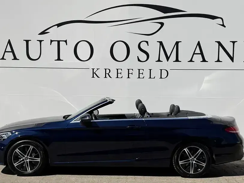 Gebraucht Mercedes C220 194 PS (142 kW) 2023 Cavansitblau  metalliclack Cabrio