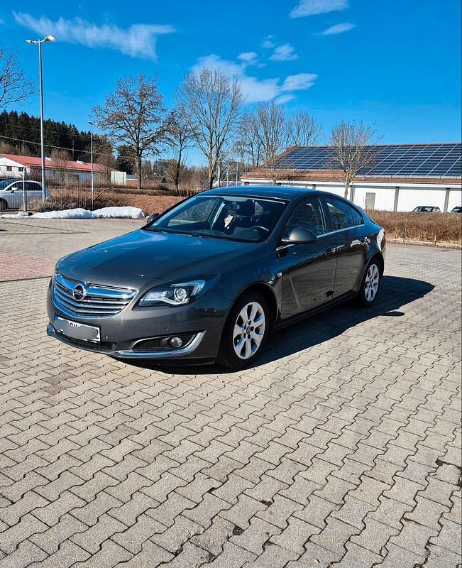 Gebraucht Opel Insignia 120 PS (88 kW) 2014 Grau Limousine