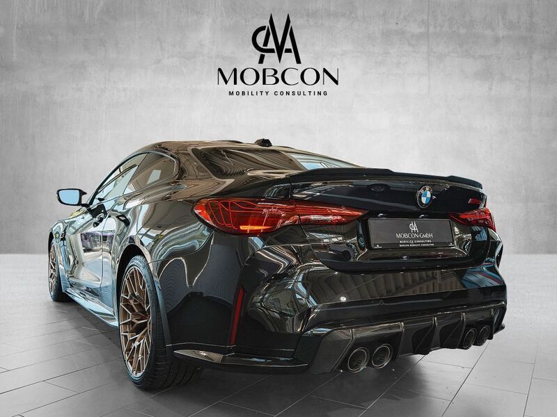Neu BMW M4 Performance 551 PS (405 kW) 2025 Black sapphire metallic Coupé